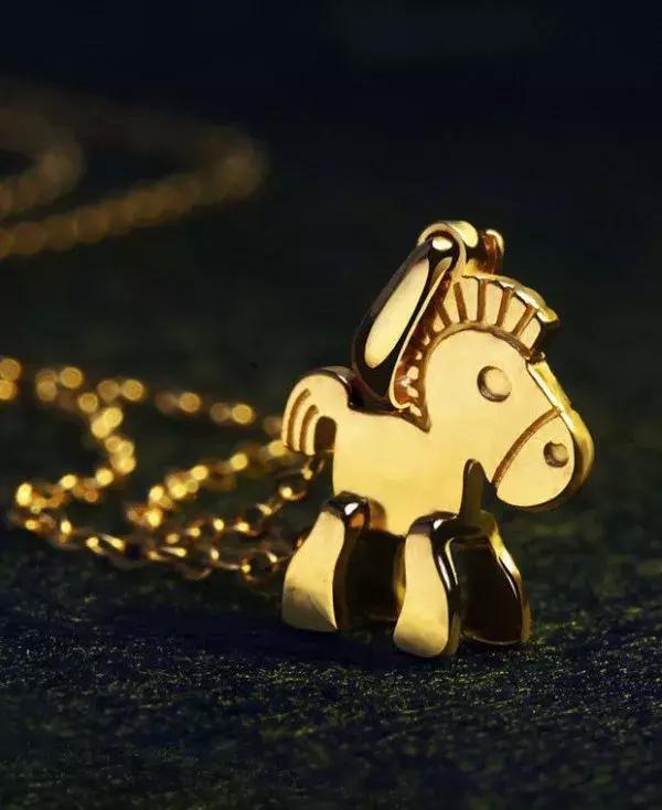 国内周大福卡地亚多少钱,周大福卡地亚买宽版还是细版