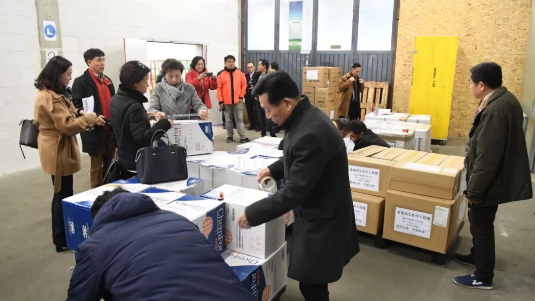 奥地利侨界捐助中国最大宗防疫物资,明搭国航回祖国最需要的地方