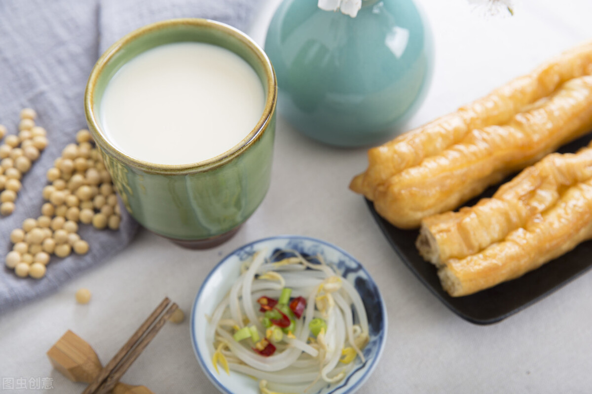 怎么打豆浆才能使豆浆不溢出来,做豆浆的豆浆要泡多长时间