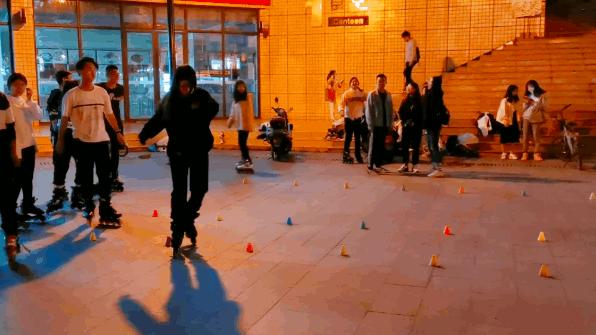 一份来自成都大学的“自我介绍”