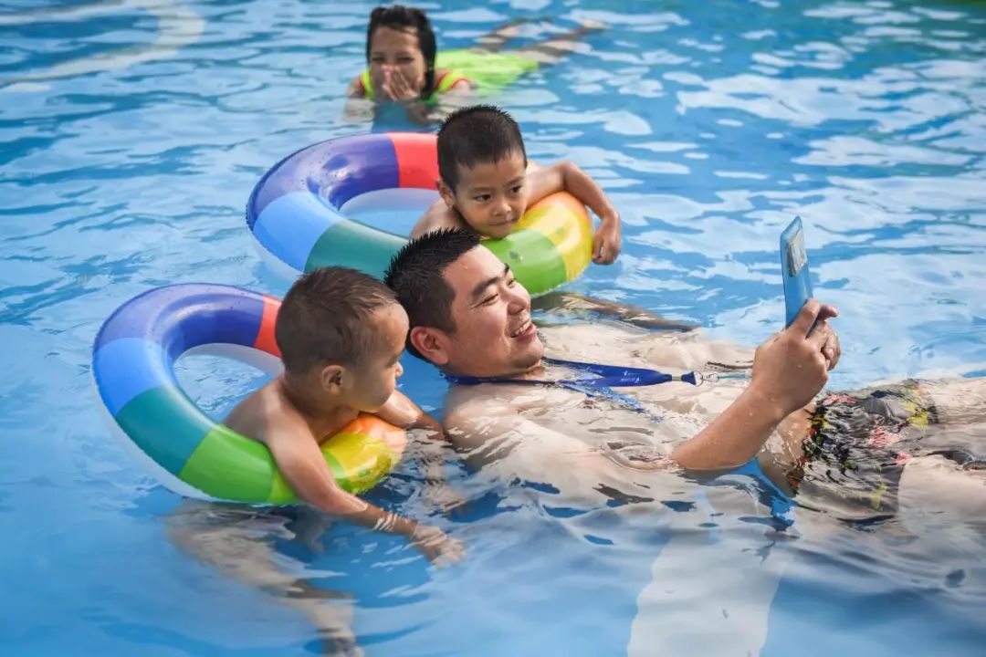 天河｜福利丨临江大道这里变身“太空漫游水乐园”啦！免费门票这里“抢”↓