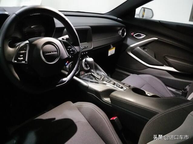 雪佛兰科迈罗camarosupersport,雪佛兰科迈罗次顶配最新落地价