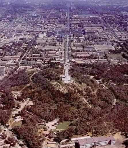 鞍山市老照片和新照片的对比 (鞍山老照片35年前宁静的鞍山)