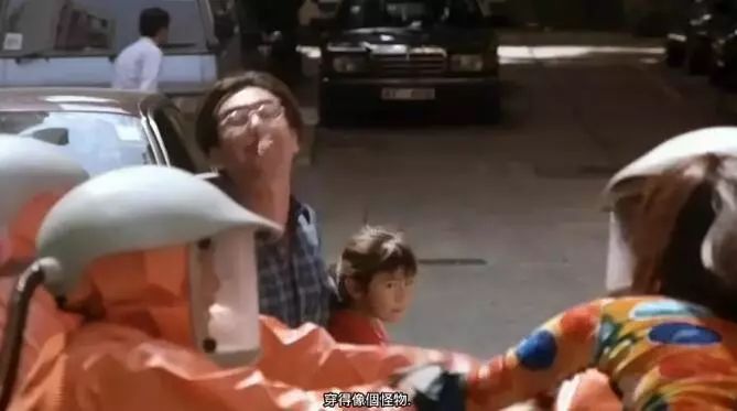 男子故意传染艾滋给大二女生,男子在群里炫耀传播艾滋病