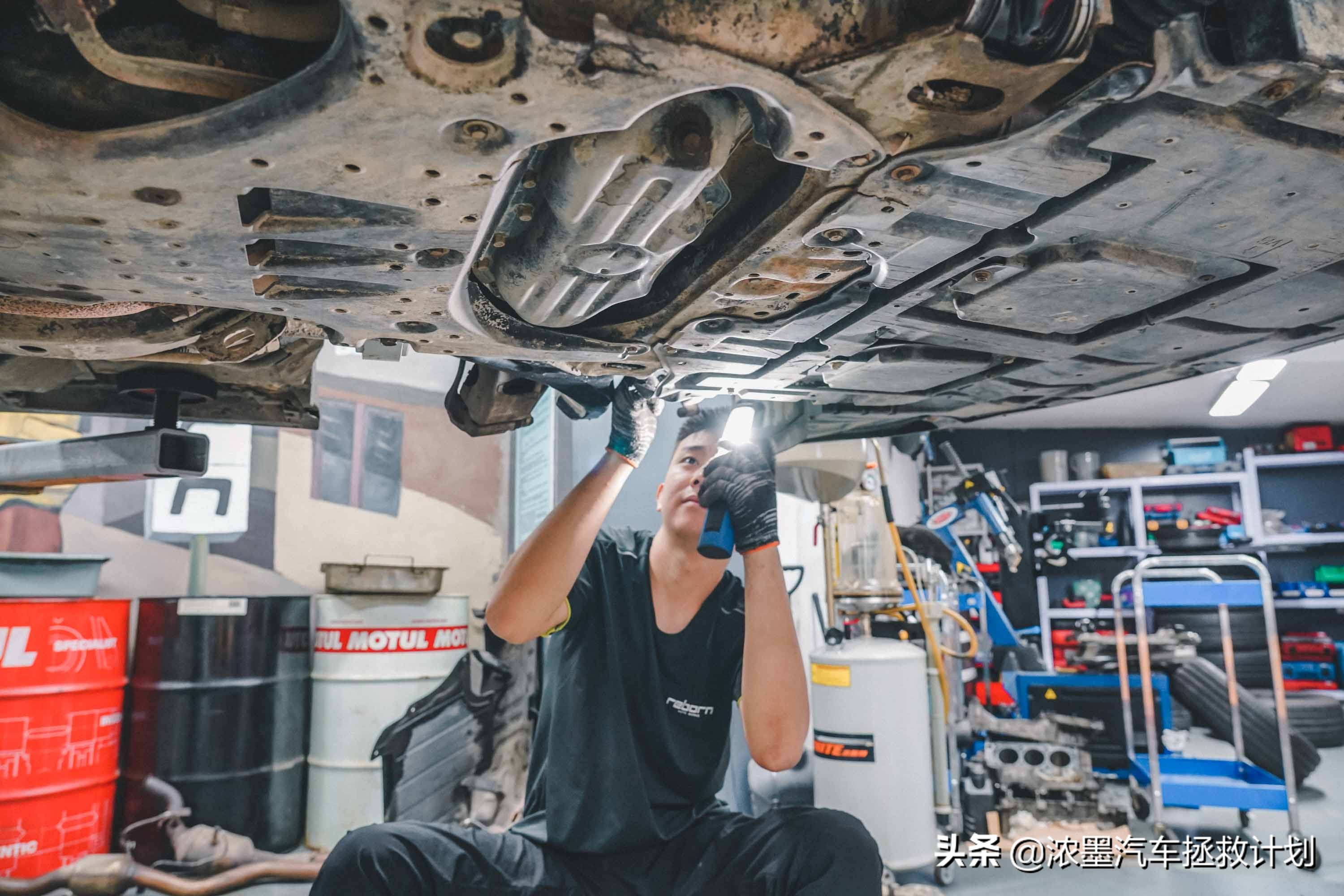 12年丰田皇冠方向机异响维修,新款丰田皇冠异响