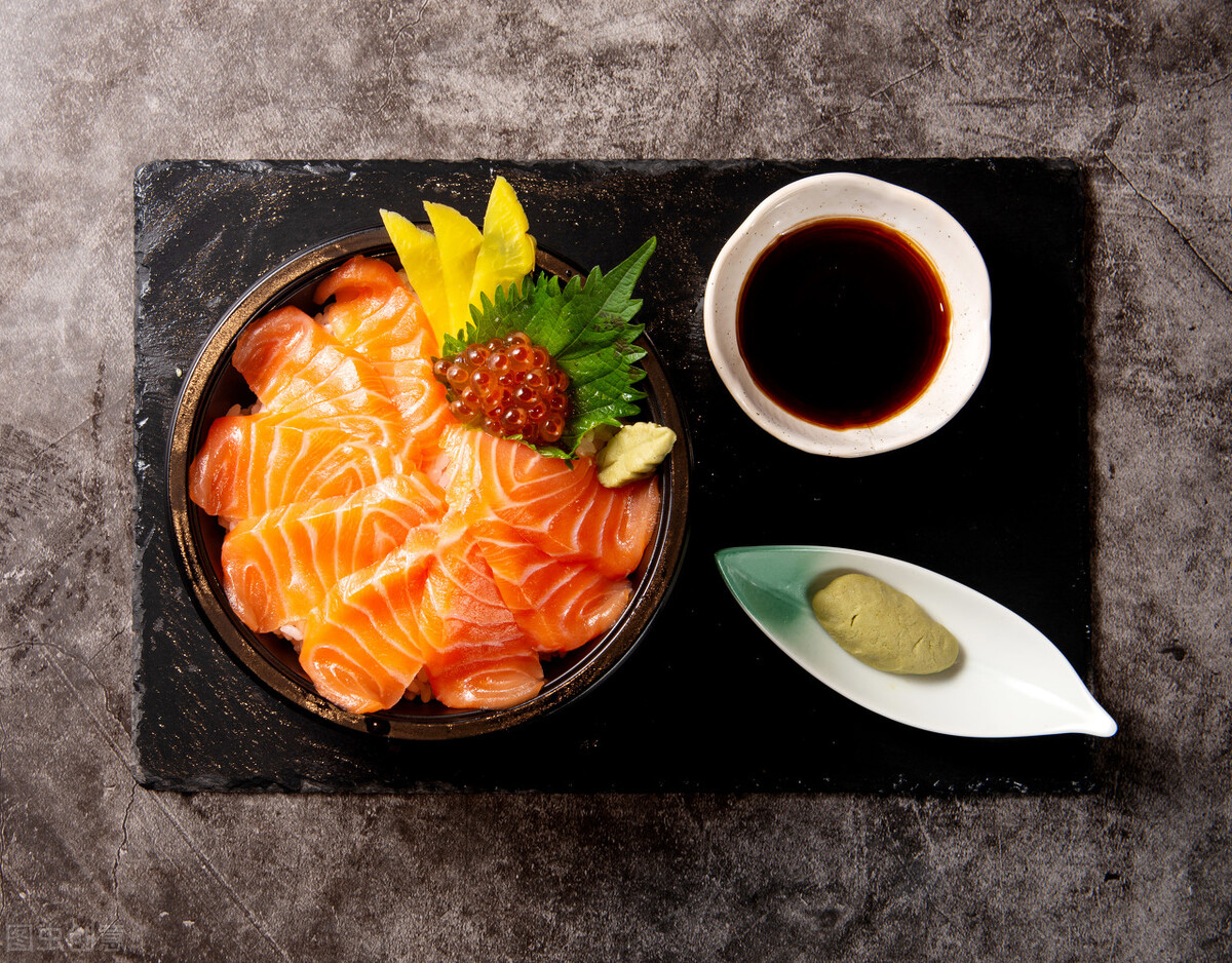 关于老年人营养的补充方面知识,目前老年人需要补充什么营养