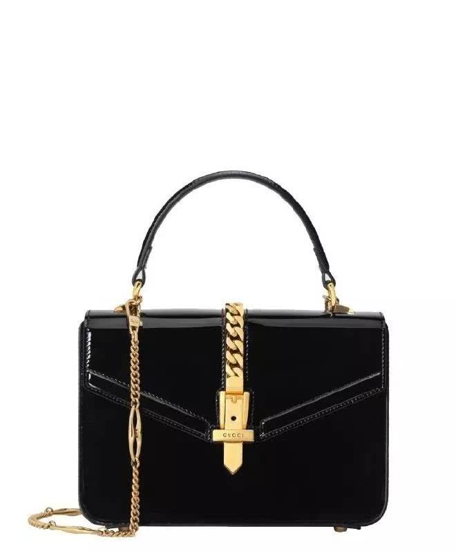 追了《爱的迫降》这么久,我终于看到一只想买的包了