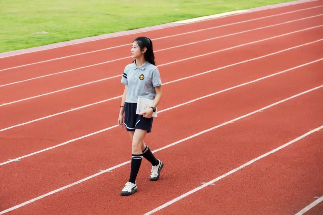 看完谁说中学校服丑？？这几所学校的校服简直颜值爆表