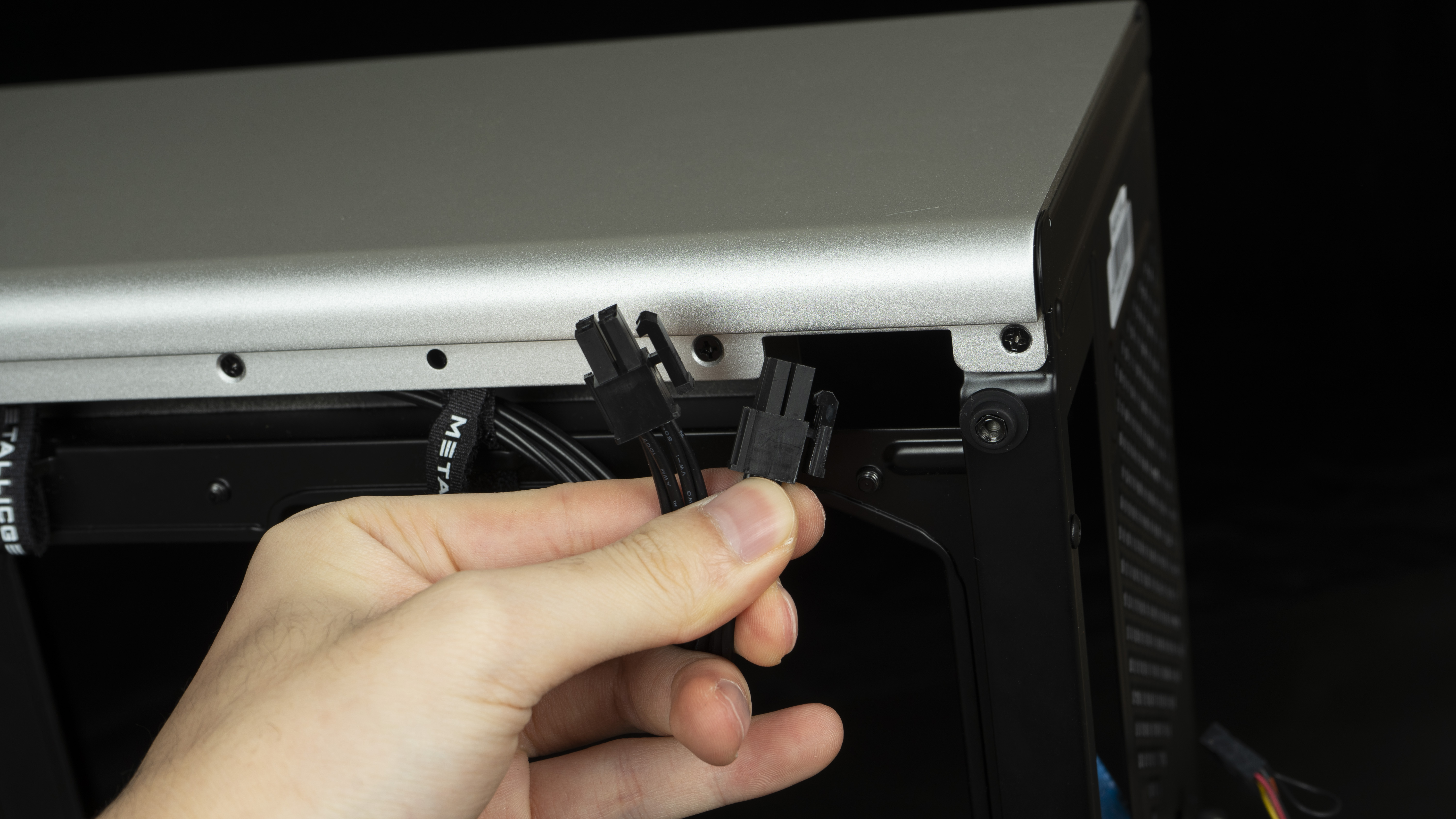 华硕tufb365m-plusgaming搭配i58500,华硕tufb365m-plusgaming搭配i59600kf