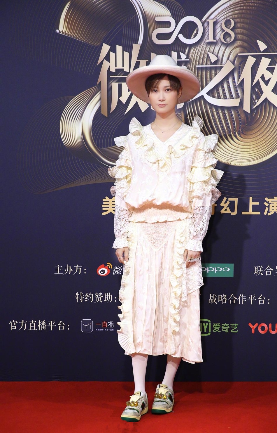 今年流行的黑袜,时尚潮流黑袜