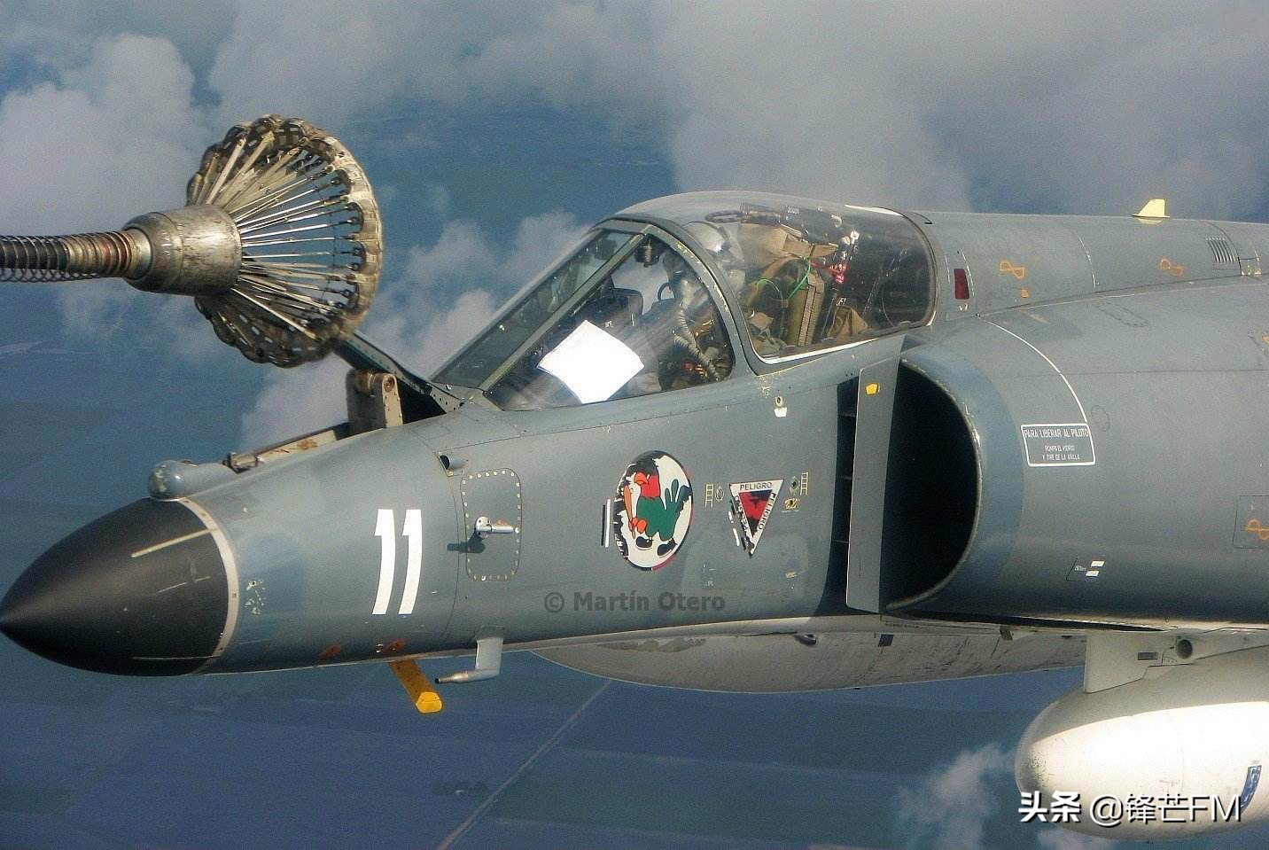 制造不了战机有多惨？阿根廷FA-50战机黄了，枭龙机会来了？