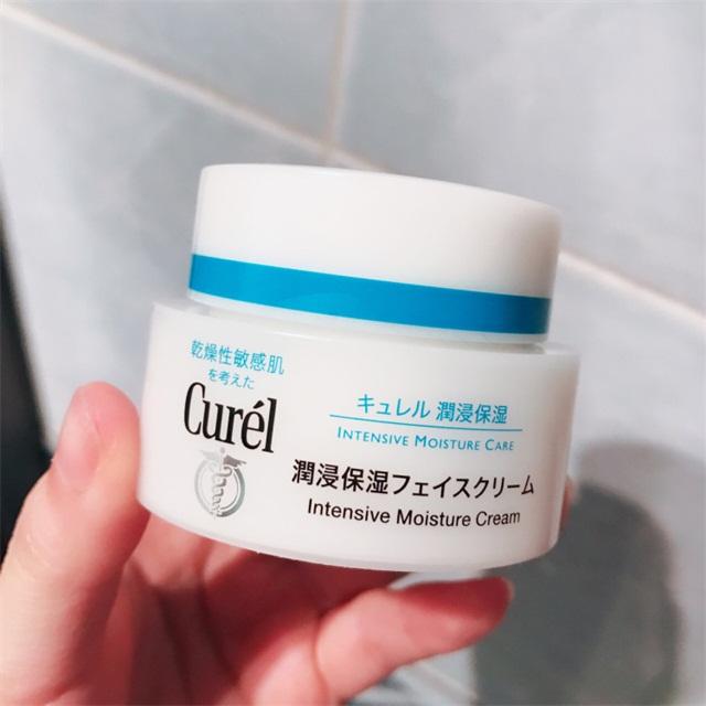 一瓶就能搞定的抗皱面霜,一瓶面霜马上让脸爆皮提拉测评