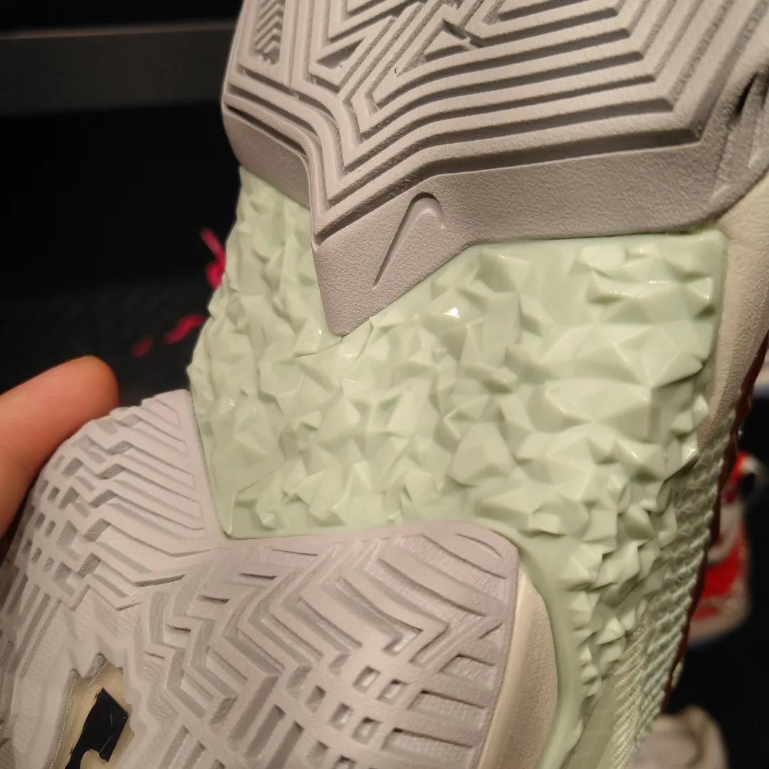 使节13图集,使节13发售时间