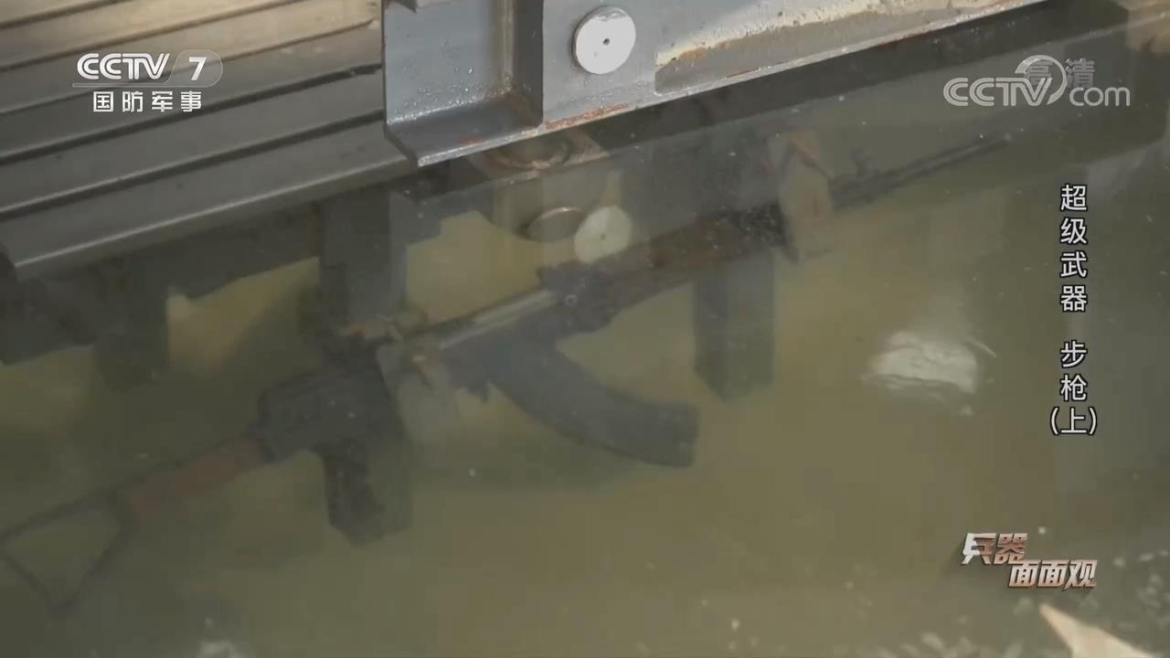 95式突击步枪和防毒面具,95式突击步枪1000米能击杀目标吗