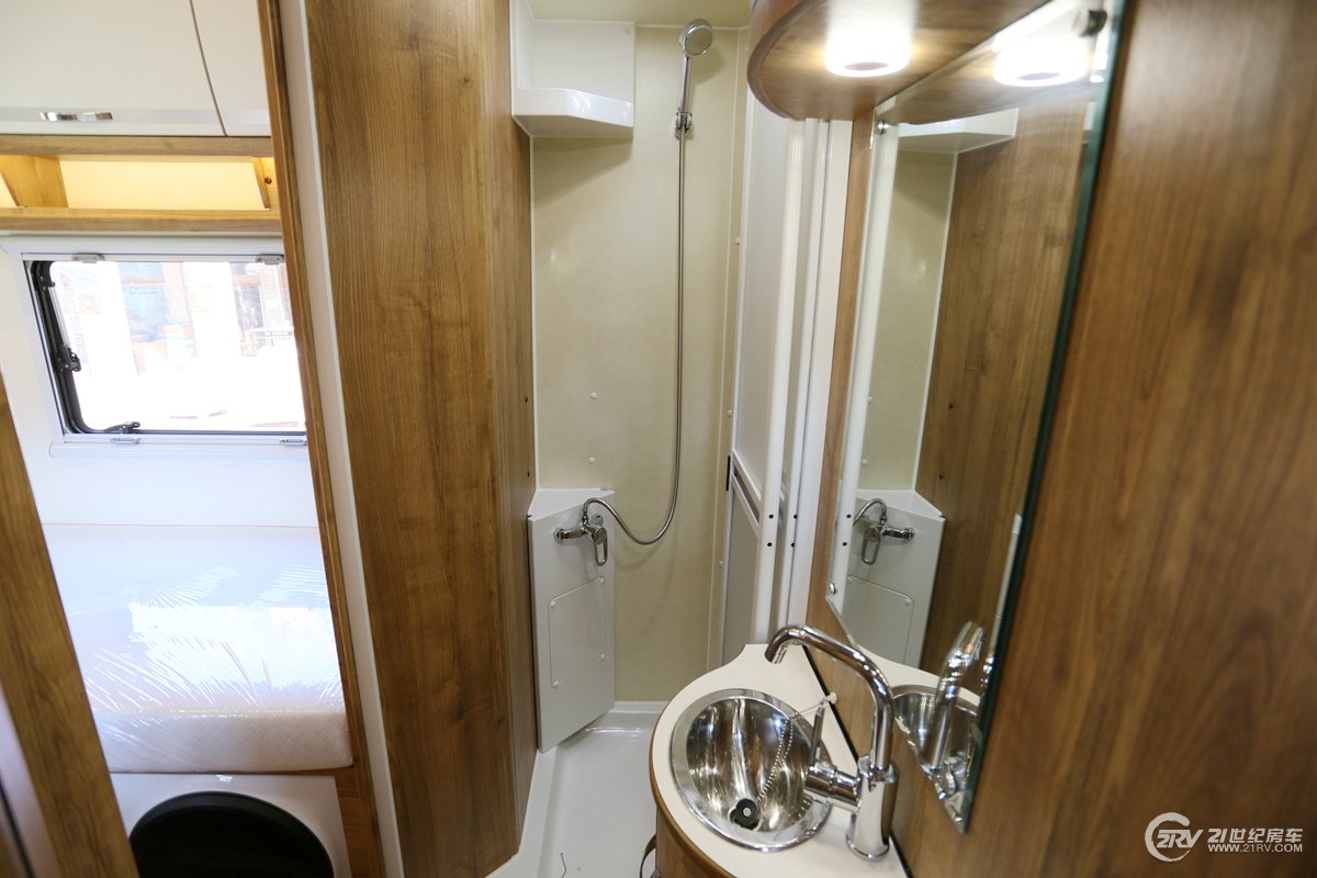 房车大全20-30万的c型房车新选择,房车大全20-30万的c型房车详解