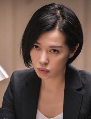 余男谎言真探一共多少集,谎言真探余男和朱世豪在酒吧聊天