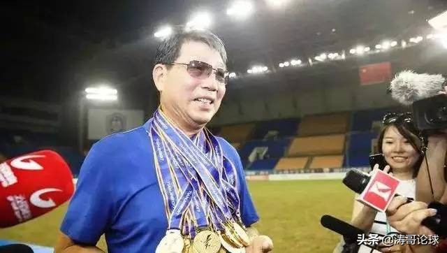 中国足球教父徐根宝弟子,中国足球历史第一人徐根宝