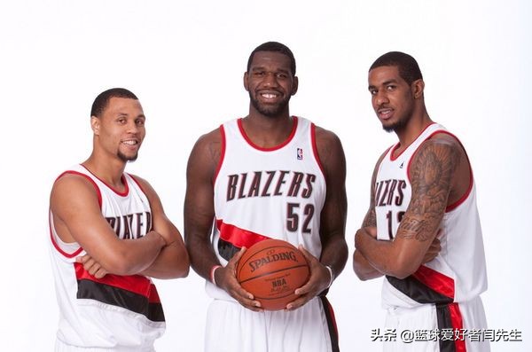 开拓者魔咒是什么,开拓者球衣队标