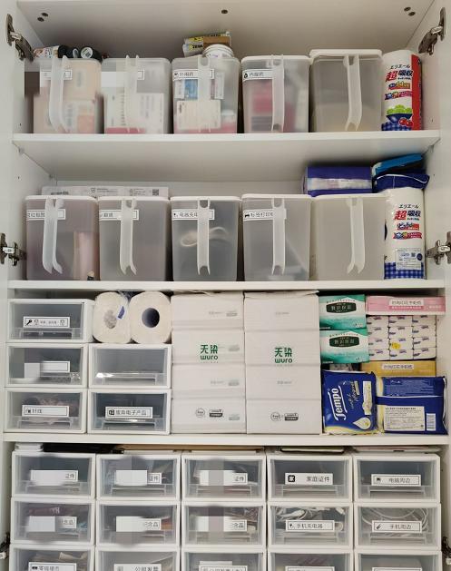 门后空间利用衣柜,较深的衣柜怎么设计