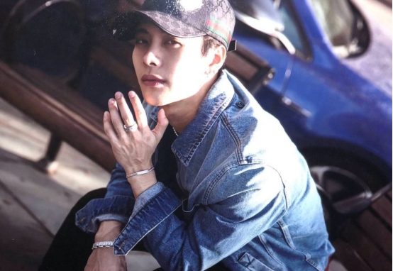 如何评价王嘉尔的商业价值,王嘉尔做到极致人生才会开挂