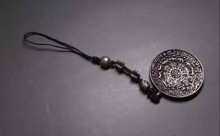 100多块钱的银戒指是真的吗,真的会有人花几千万买一个手表吗