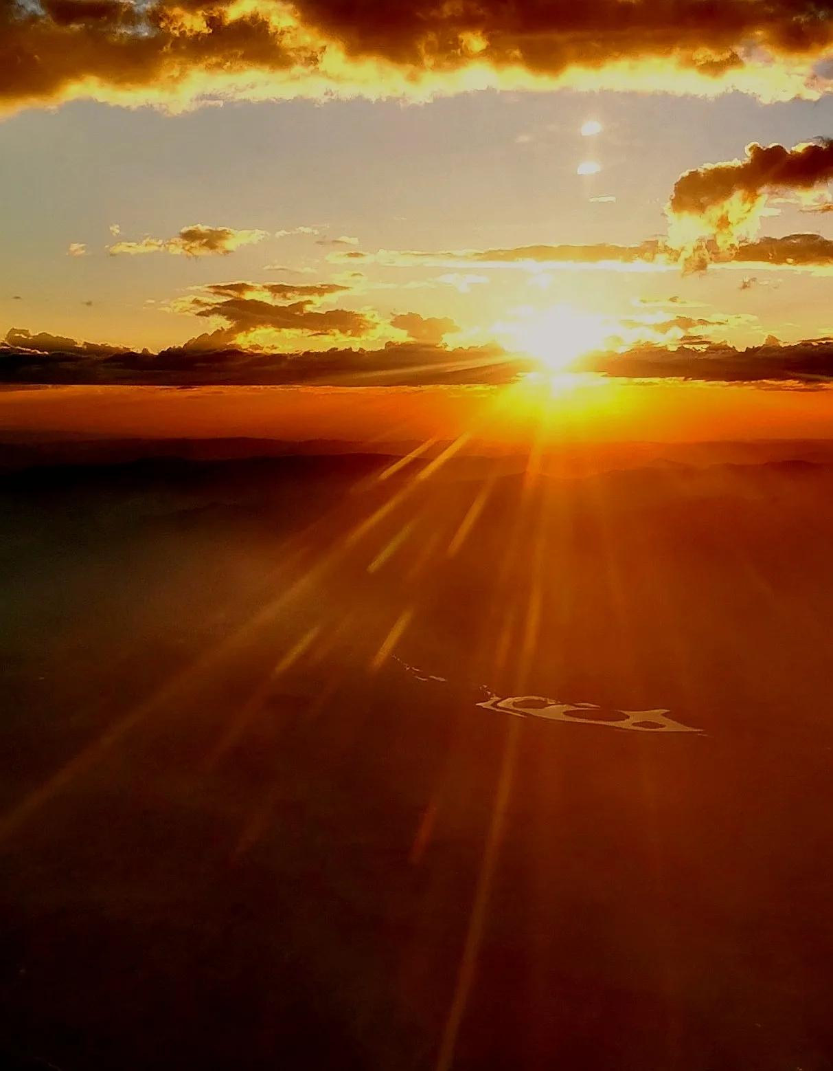 夕阳美如画清风醉晚霞诗句谁写的,夕阳美如画清风醉晚霞原文