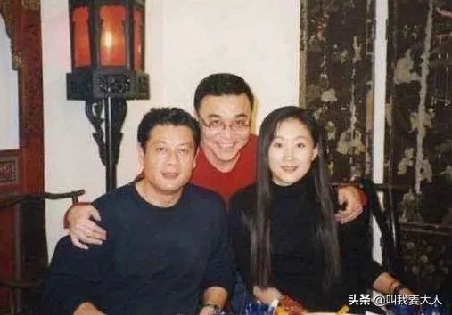 巫刚前妻及个人资料,巫刚前妻赵英离婚后结婚了吗