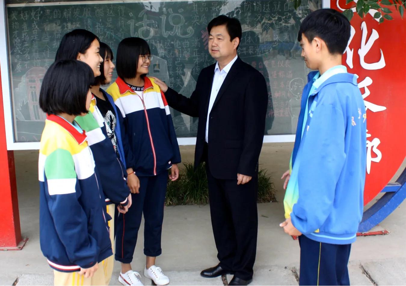 菏泽，一个中学的坚实跨越