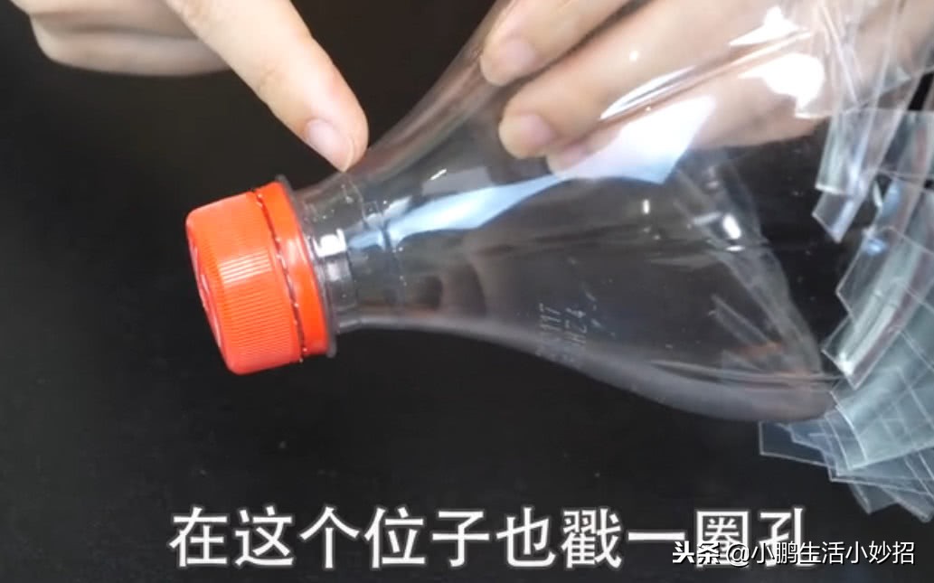 塑料瓶自制免浇水的花盆方法,用塑料瓶自己做自动浇水种菜神器