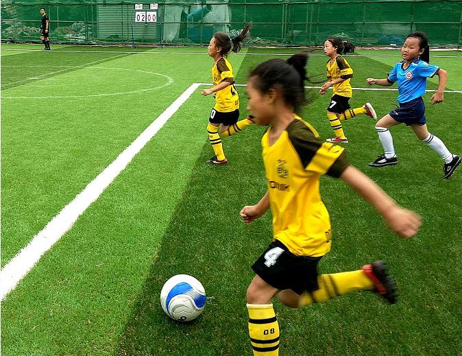 达川区逸夫小学老校区女子足球队,逸夫小学篮球比赛夺冠