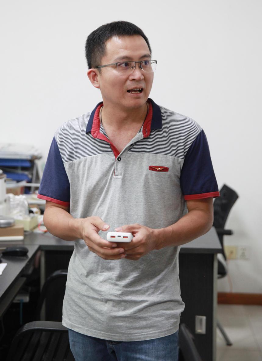 华强北充电宝一哥，曾蜗居出租屋，如今开工厂养几百人，年销过亿