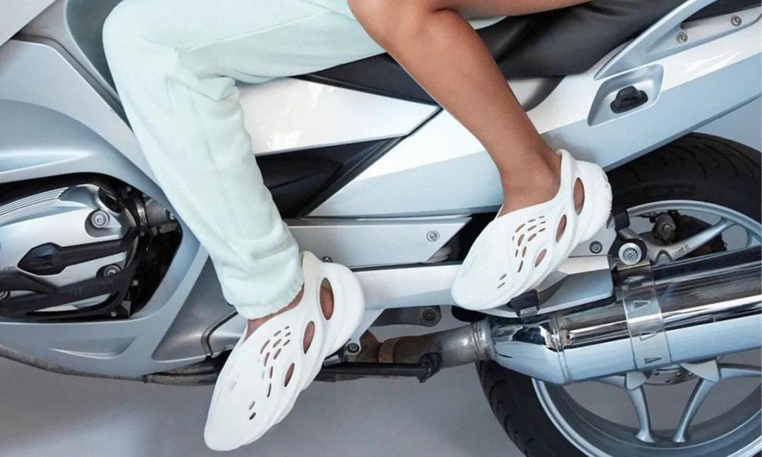 这些球鞋颜值s级,这些球鞋白菜价