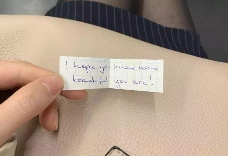 “25岁，第一场艳遇后，上瘾了”