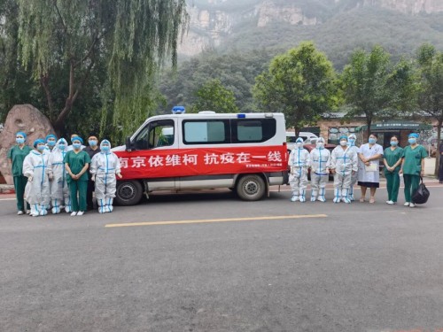 依维柯欧胜移动方舱急救车,依维柯欧胜救护车交付广州