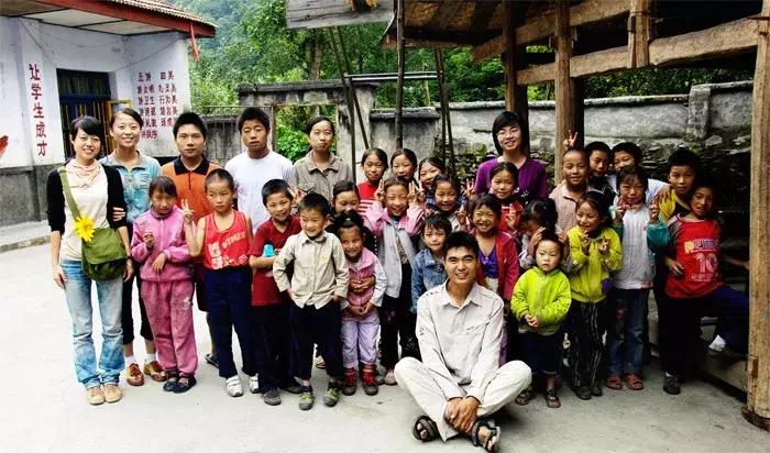 10年前，那个花83元穷游*藏西**的姑娘，后来怎么样了？