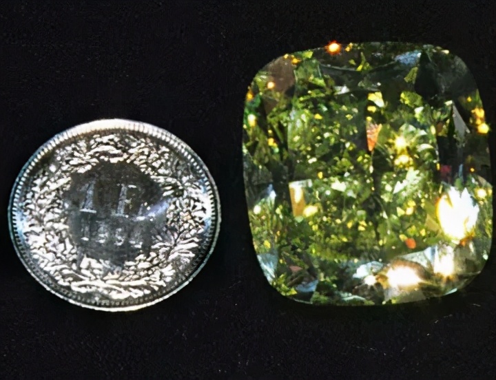 嫁给富豪的柜员空姐,嫁给富豪的柜姐