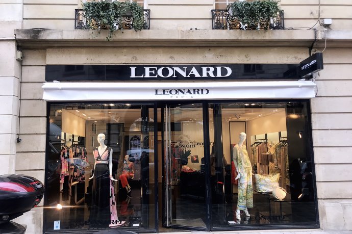 千面巴黎,巴黎时装周叉腰造型