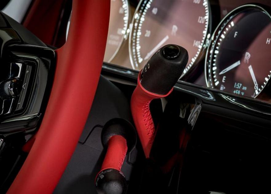 全球唯一一辆劳斯莱斯幻影加长,全球唯一一辆加长版劳斯莱斯宿迁