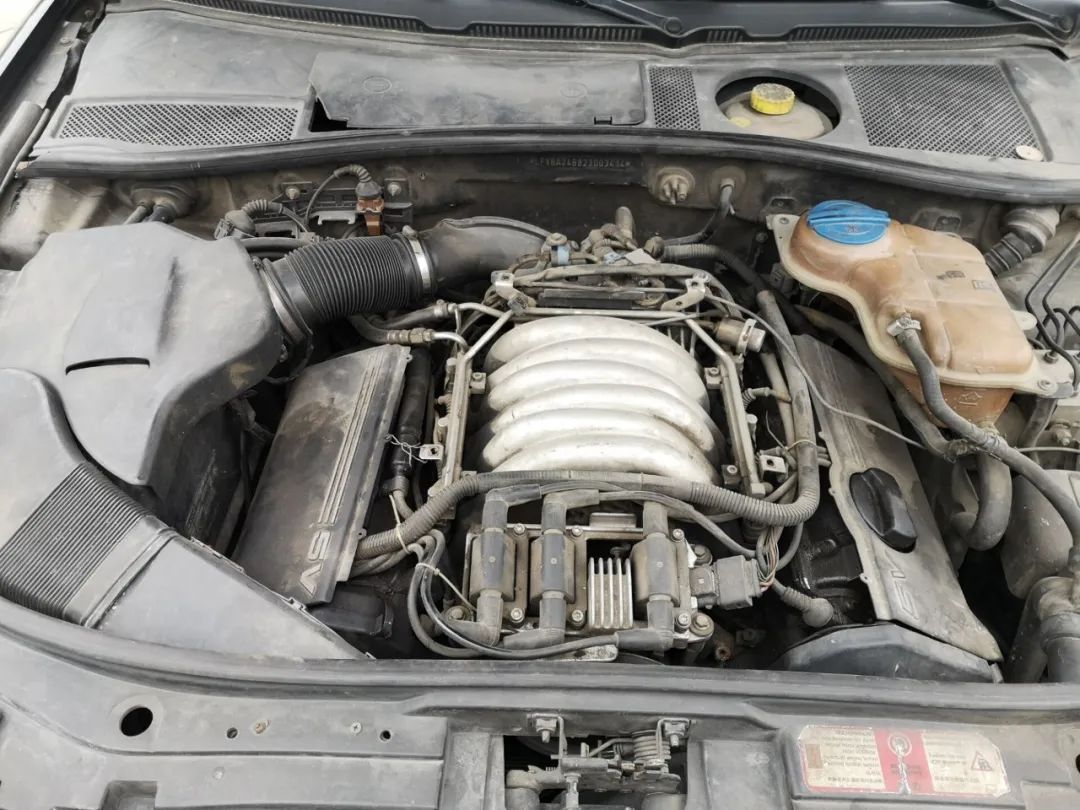 一万多二手车买轿车还是suv,一万左右二手车买自动还是手动