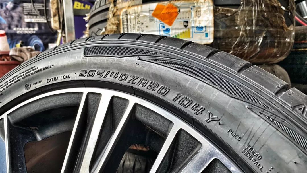 邓禄普maxx050属于什么轮胎,邓禄普20560r16轮胎