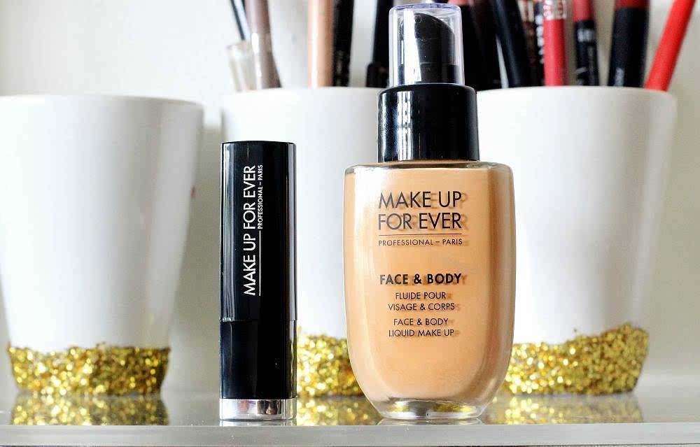 遮瑕保湿粉底液排行榜10强,圣罗兰明彩轻垫粉底液10和20区别