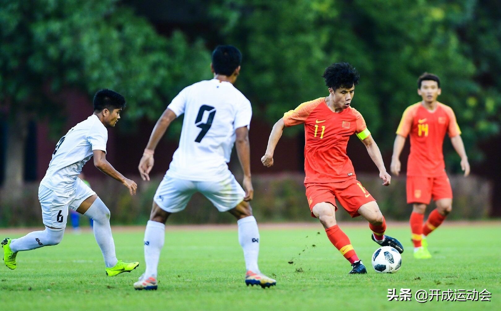 马尔代夫“摆大巴”，李可将落选世预赛大名单？附：国足4-1缅甸