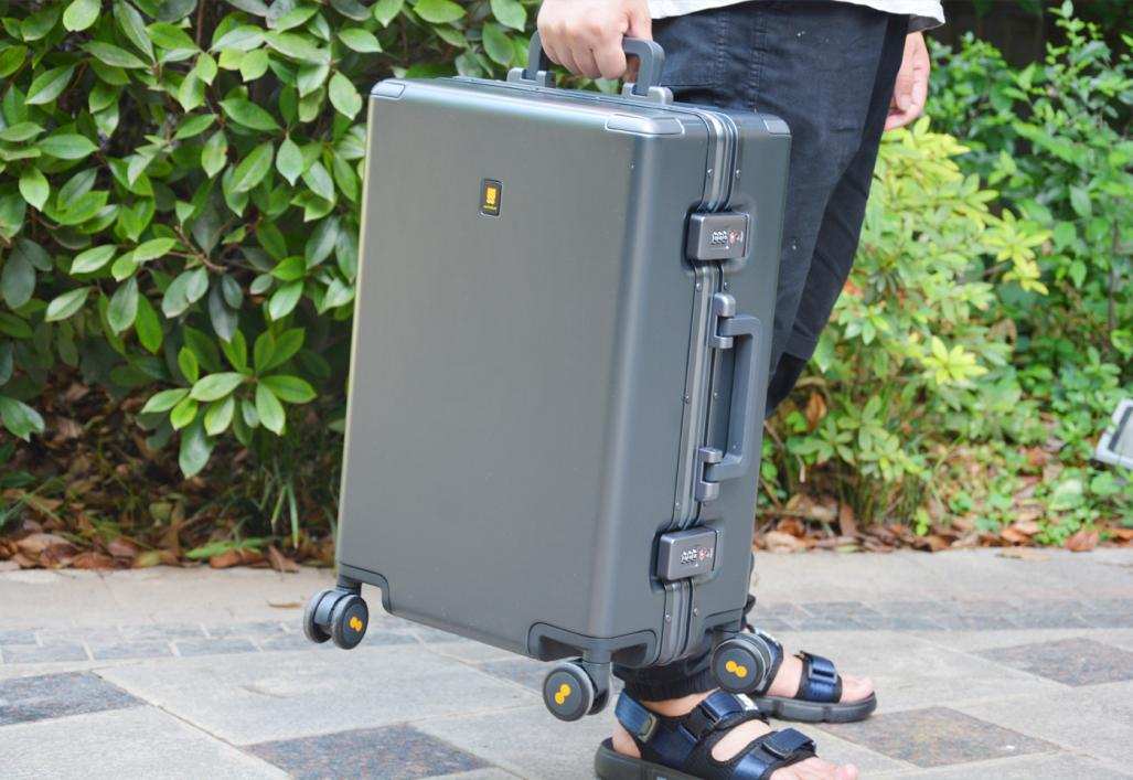 地平线8号旅行箱测试,地平线8号power旅行箱测评