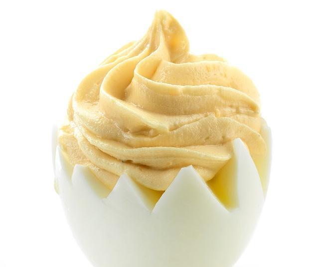 淡奶油打发过度如何补救,淡奶油打发过头了怎么弄回奶油