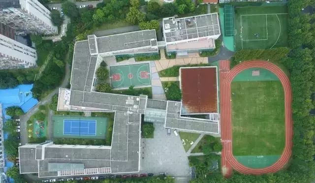 上海最厉害3所中学,上海哪所学校是全国最好的学校