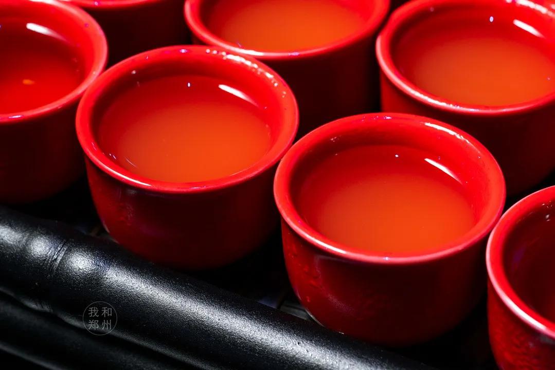 鎴愰兘灏忎紬缃戠孩閰掗,鎴愰兘缃戠孩閰掗閮戝窞