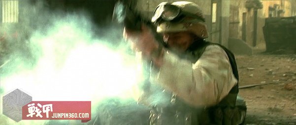 美国黑鹰战机坠落视频,黑鹰坠落最震撼视频