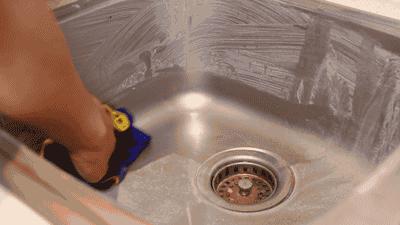 锅生锈经常洗锅水都是黄的怎么办,锅生锈了用什么才能快速消失