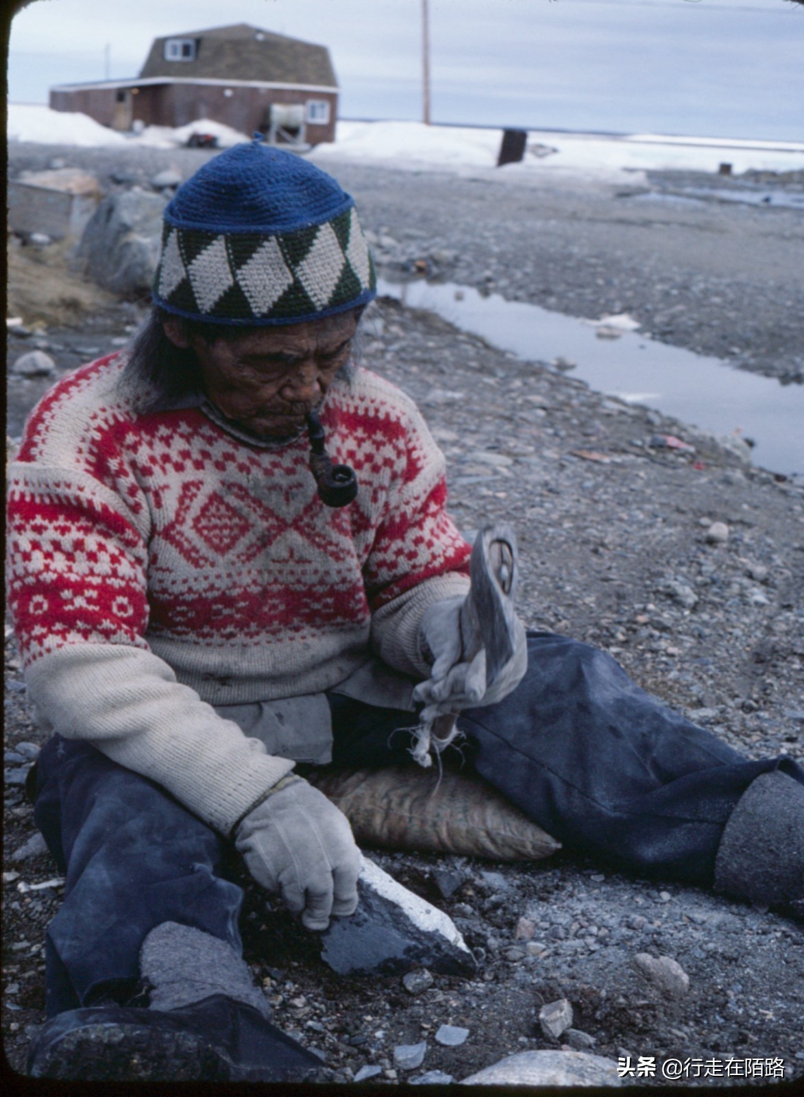 三百年前,加拿大用烟酒毁掉原住民,如今再加上*麻大**