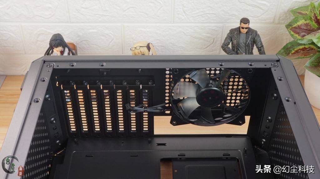 支持atx主板和三风扇显卡的小机箱,atx机箱安装多大主板